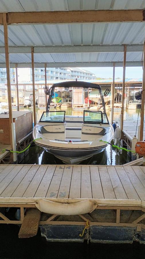 B Lakefront! Remodeled, Boat Slip, Patio Views, Pool, Boat Ramp, Wifi Osage Beach Esterno foto