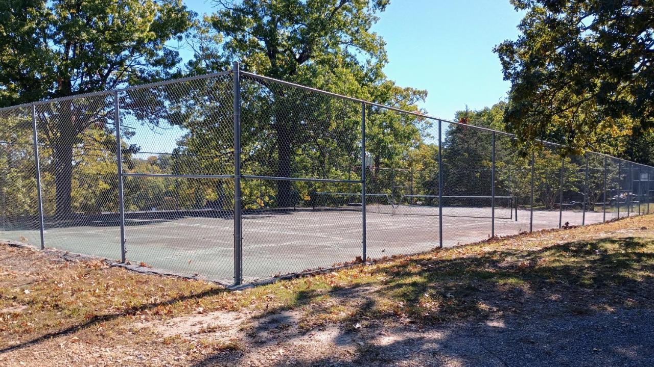 B Lakefront! Remodeled, Boat Slip, Patio Views, Pool, Boat Ramp, Wifi Osage Beach Esterno foto
