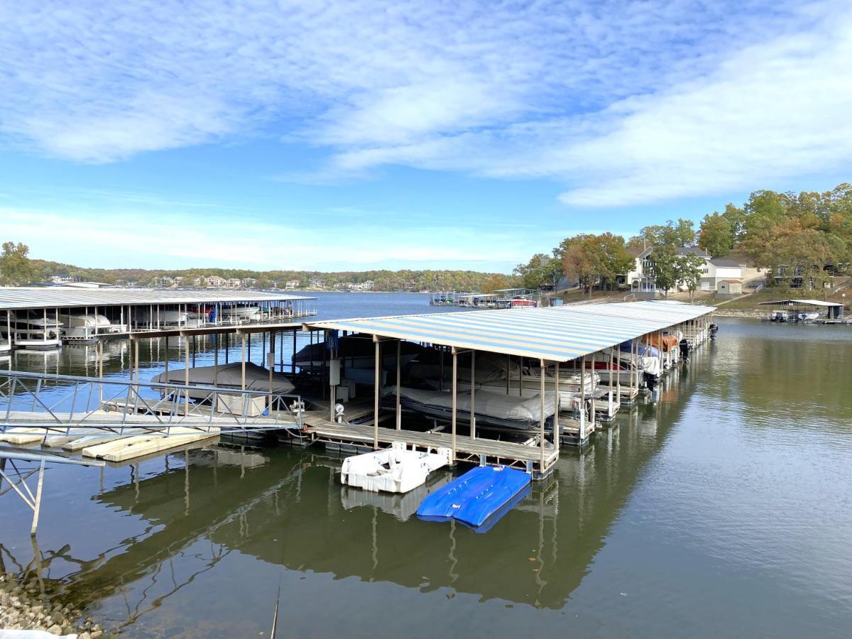 B Lakefront! Remodeled, Boat Slip, Patio Views, Pool, Boat Ramp, Wifi Osage Beach Esterno foto