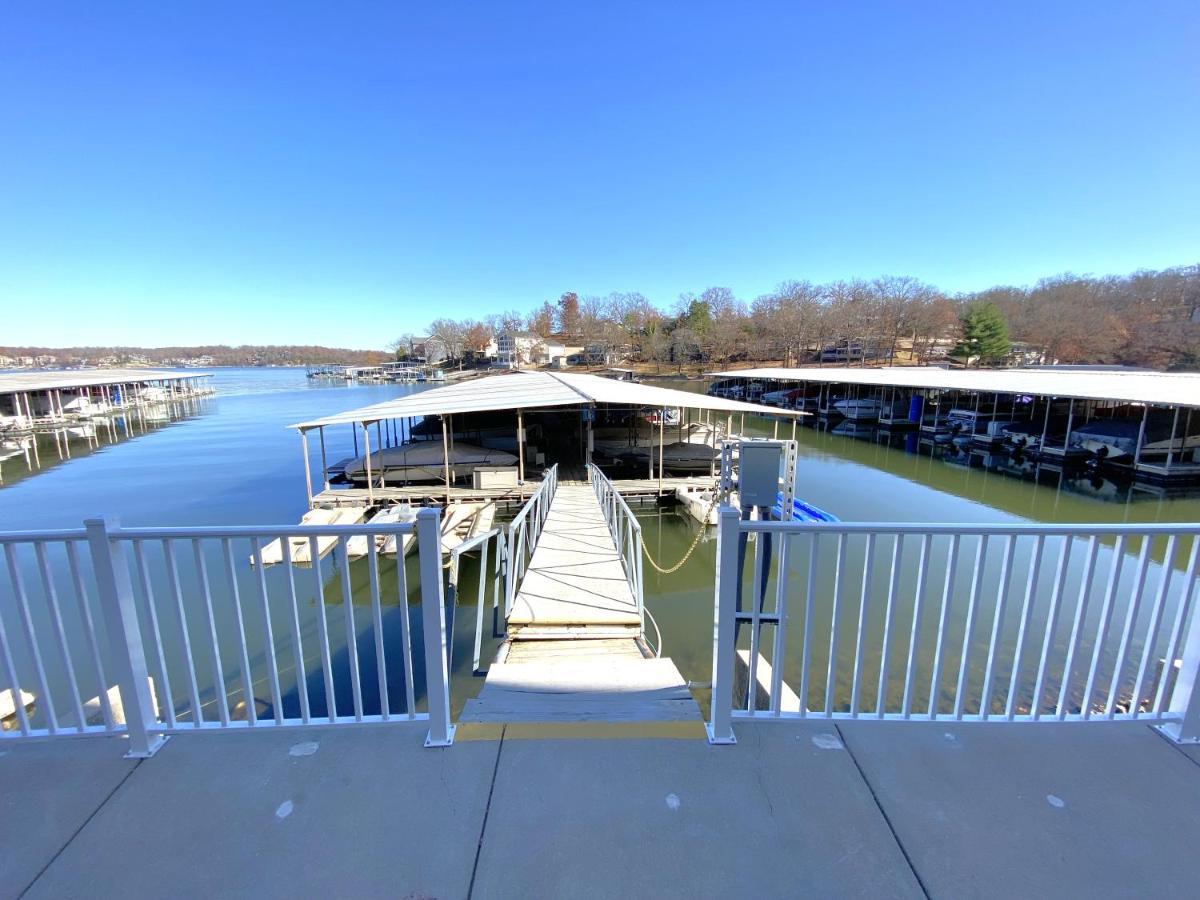 B Lakefront! Remodeled, Boat Slip, Patio Views, Pool, Boat Ramp, Wifi Osage Beach Esterno foto