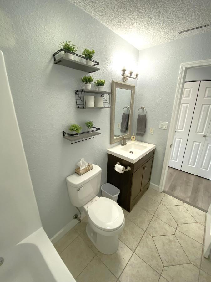 B Lakefront! Remodeled, Boat Slip, Patio Views, Pool, Boat Ramp, Wifi Osage Beach Esterno foto