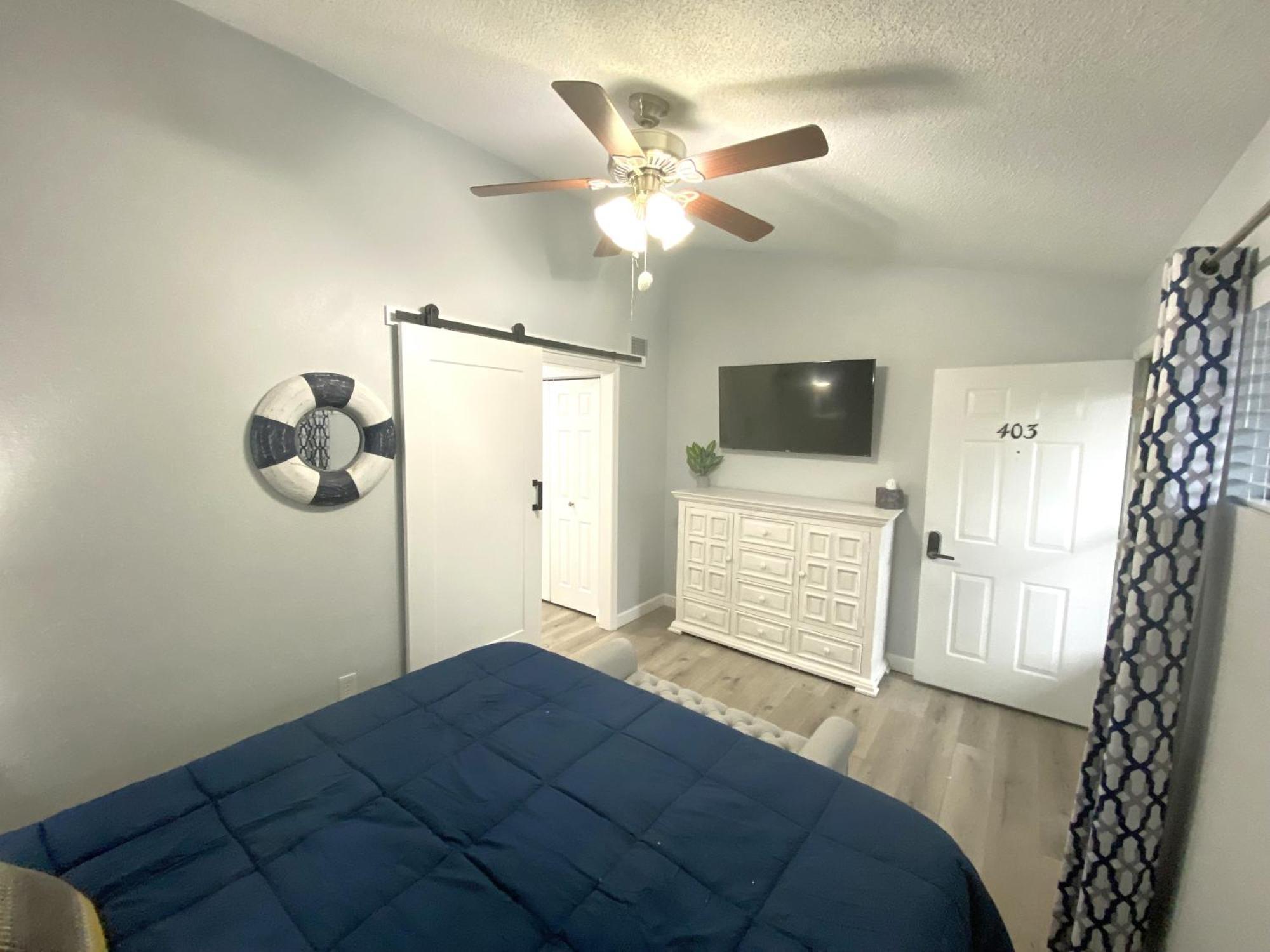 B Lakefront! Remodeled, Boat Slip, Patio Views, Pool, Boat Ramp, Wifi Osage Beach Esterno foto