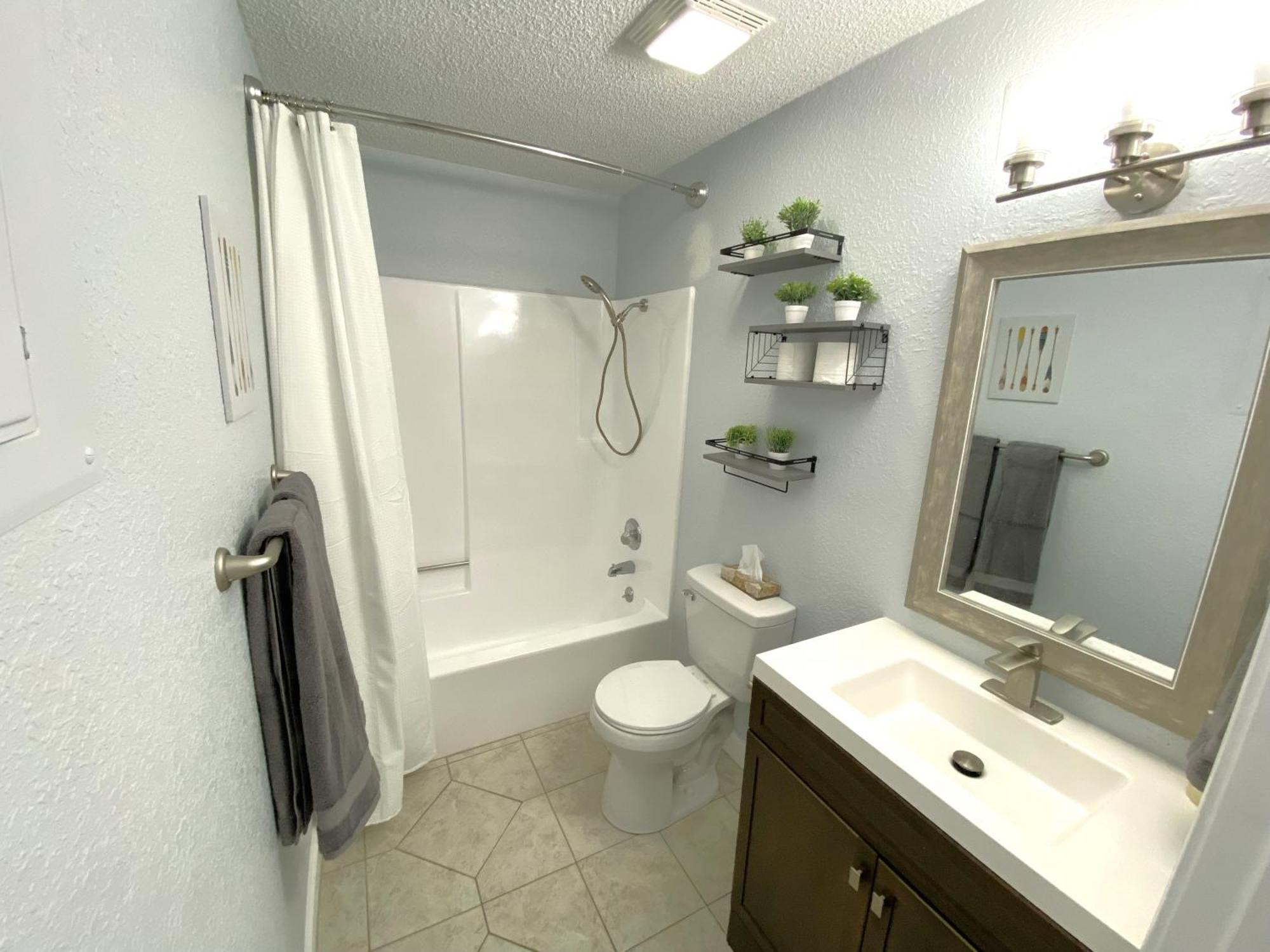 B Lakefront! Remodeled, Boat Slip, Patio Views, Pool, Boat Ramp, Wifi Osage Beach Esterno foto