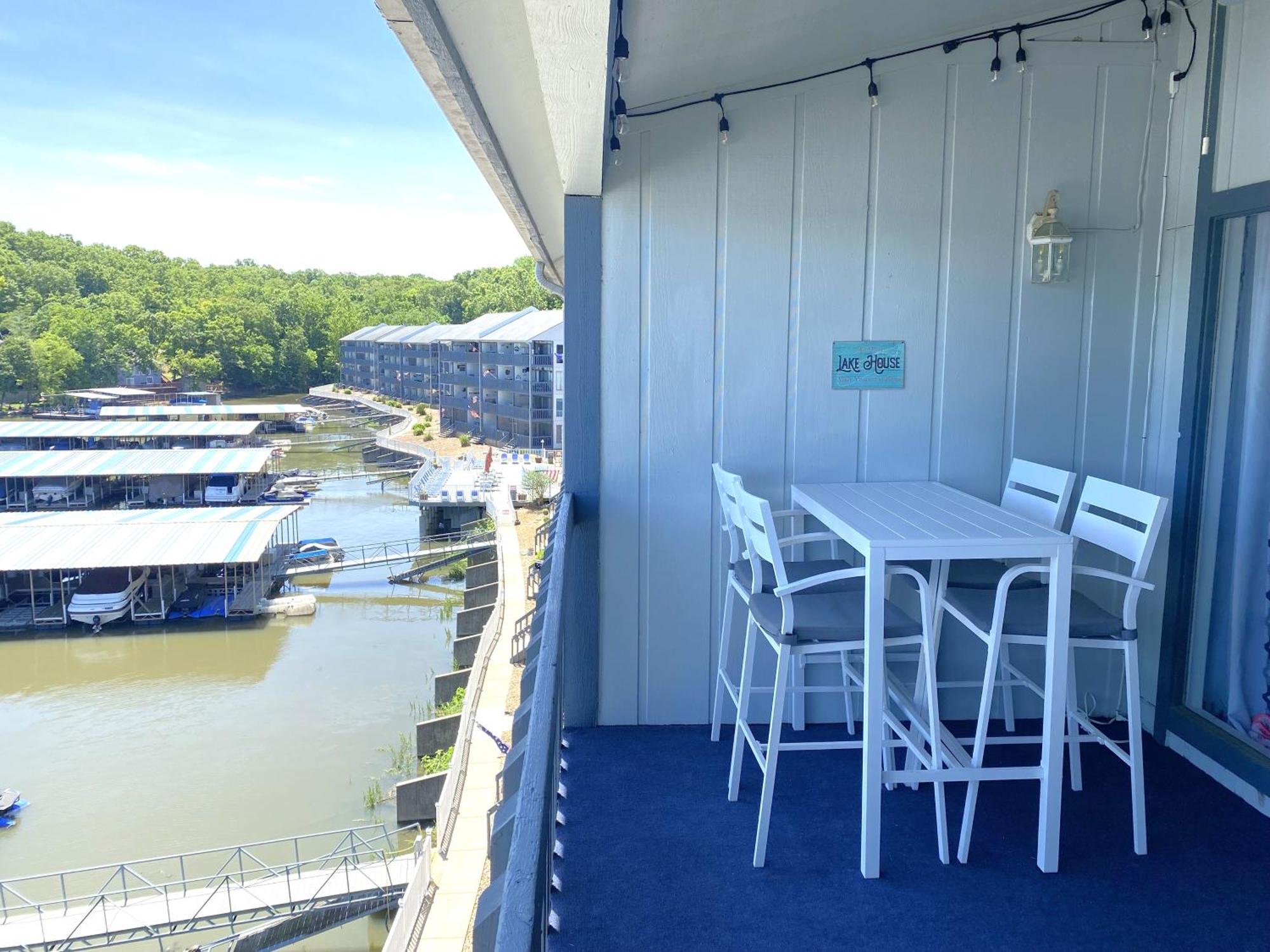 B Lakefront! Remodeled, Boat Slip, Patio Views, Pool, Boat Ramp, Wifi Osage Beach Esterno foto